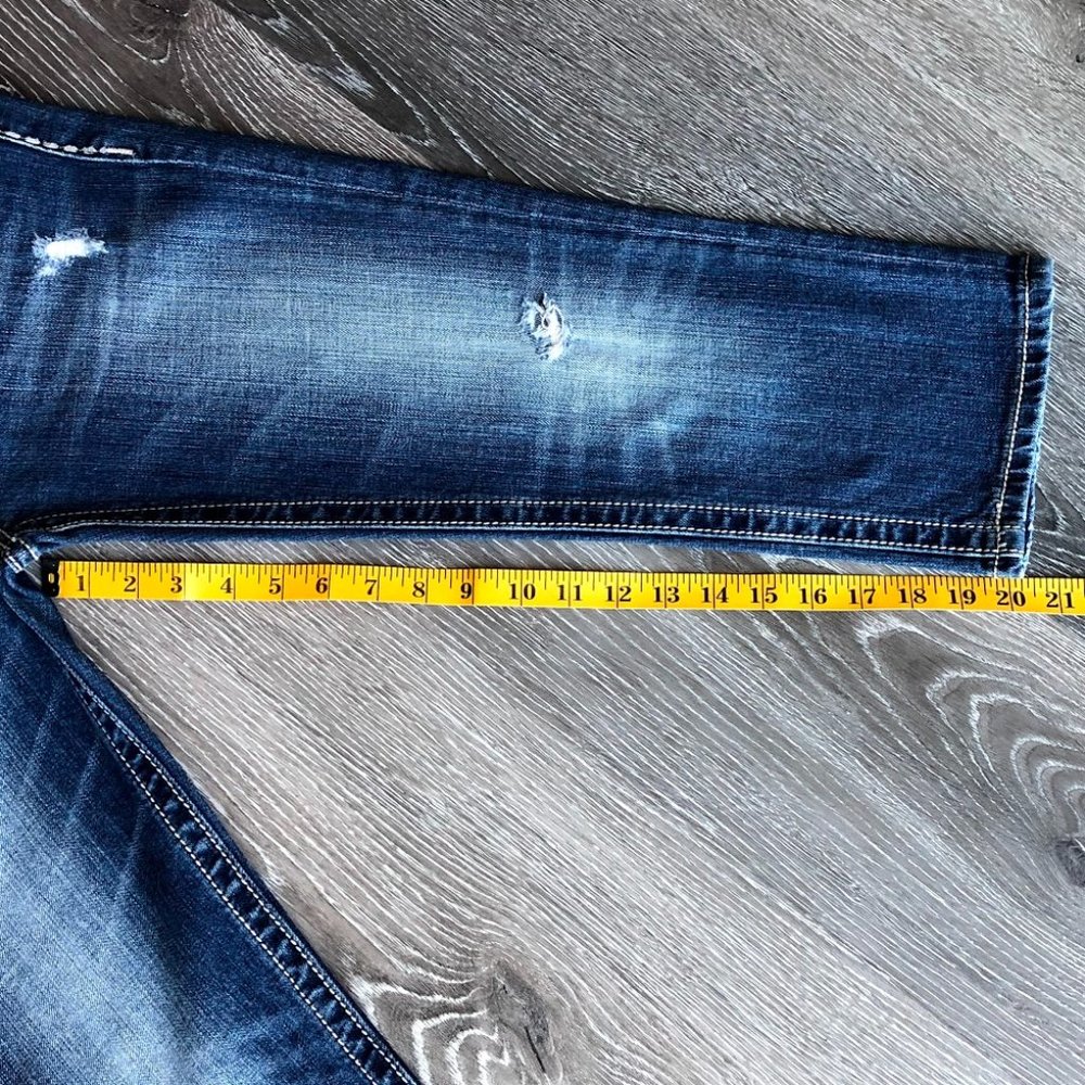 Miss Me - Cropped Irene Jeans - Size 28 - EUC - Picture 5 of 6